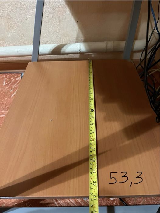 Комп’ютерний стіл