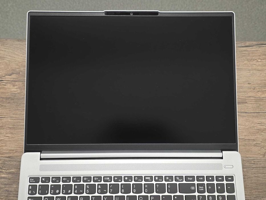 Laptop Lenovo IdeaPad Slim 5 16IRL8 i7-13620H/16GB/1024GB/WIN11 stan db gwarancja