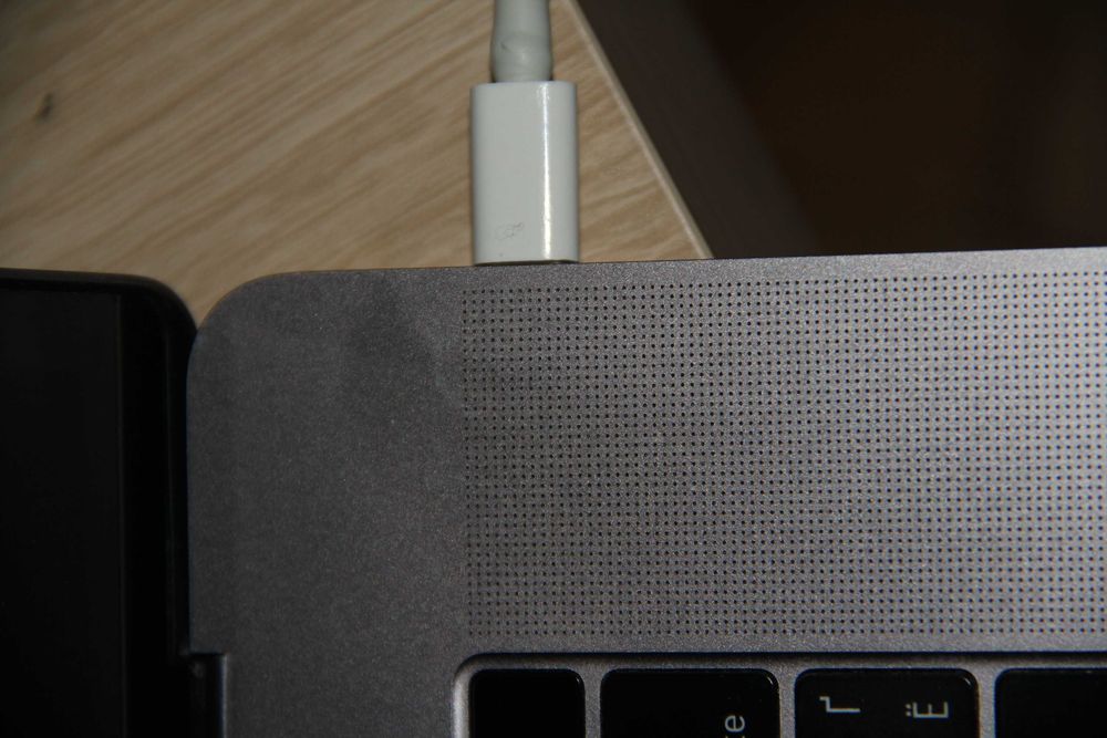 MacBookPro 15.4-inch Retina LED-backlit display with IPS; 2880 by 1800