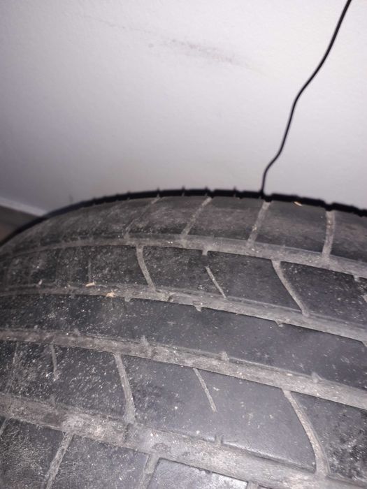 Pneu com jante aro 16 Mazda