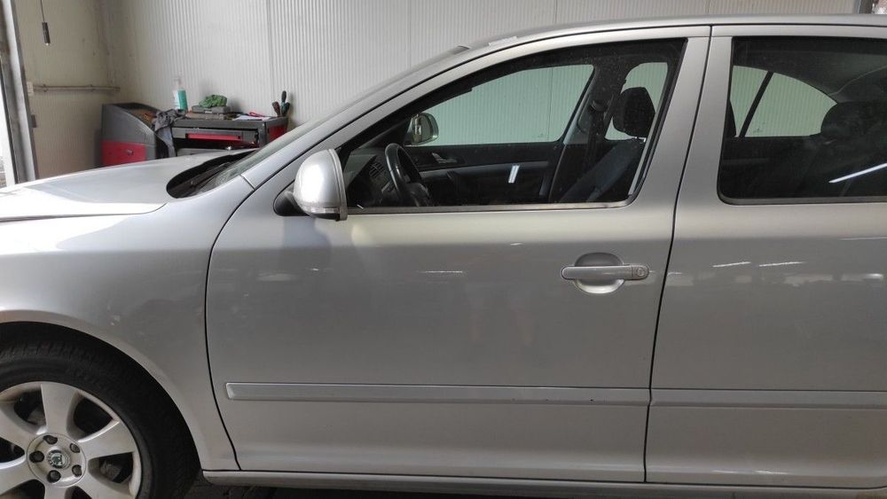 PORTA FRENTE ESQUERDA SKODA OCTAVIA BERLINA (1Z3) ELEGANCE