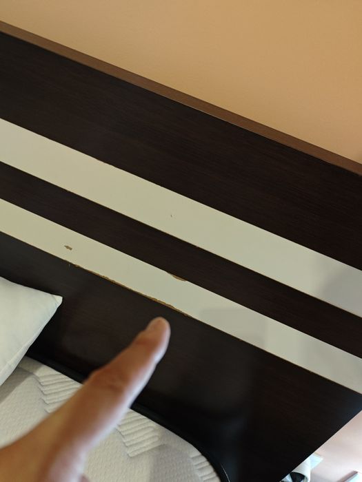 Cama + estrado + 2 Mesas Cabeceira (despachar)