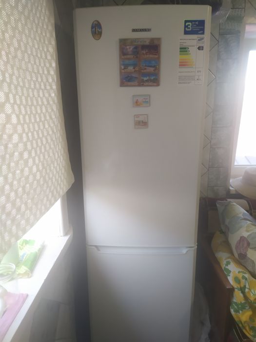 Холодильник Samsung