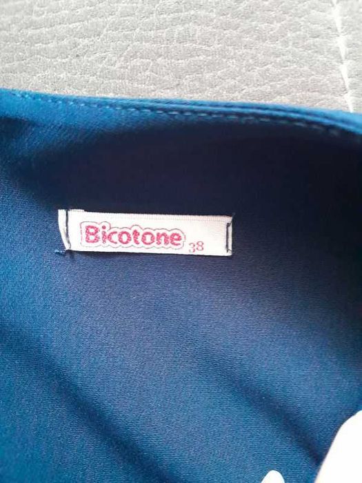 Granatowa sukienka rozmiar 38 firmy Bicotone.