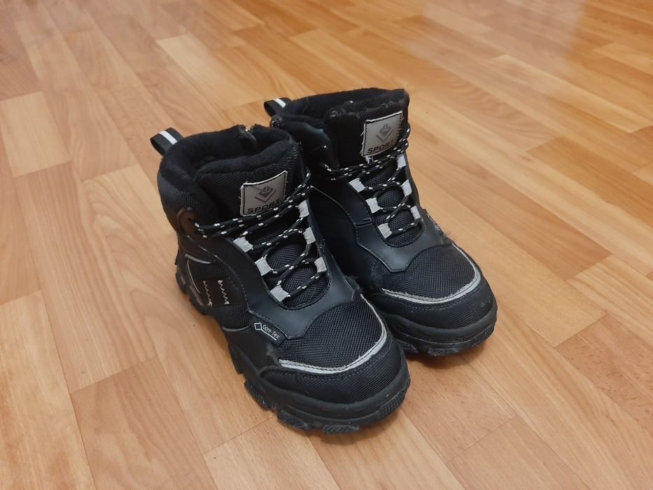 Зимові черевики для хлопчика