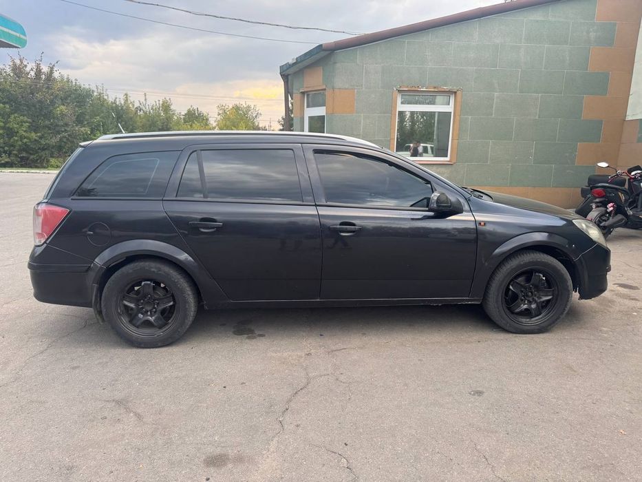 Срочно продам Опель Астра Н 2007