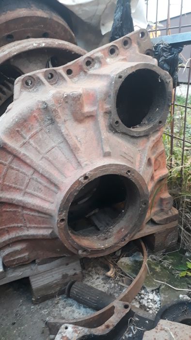 Картер правий трактора дт75