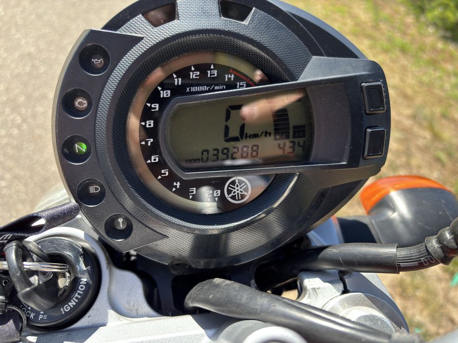 Motocykl Yamaha FZ6N