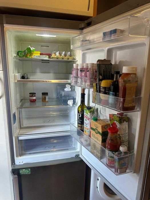 Vende se Frigorifico e Maquina de lavar loiça