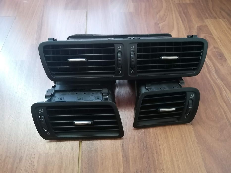 Vendo grelhas de sondagem VW Passat B6,CC