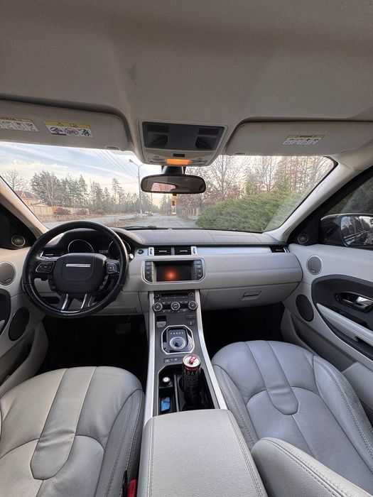 Продам ренж ровер евог 2013 року