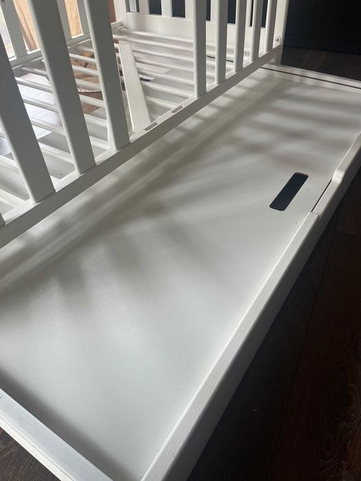 Łóżeczko drewniane niemowlece