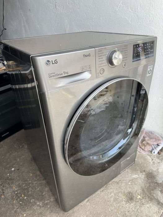 Pralka LG co widać na zdjęciach