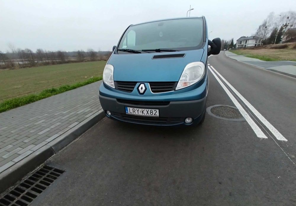 Renault Trafic  ( рено трафик )