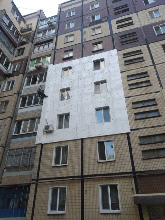 Ремонт межпанельных швов. Качественный ремонт швов . Утепление стен  .