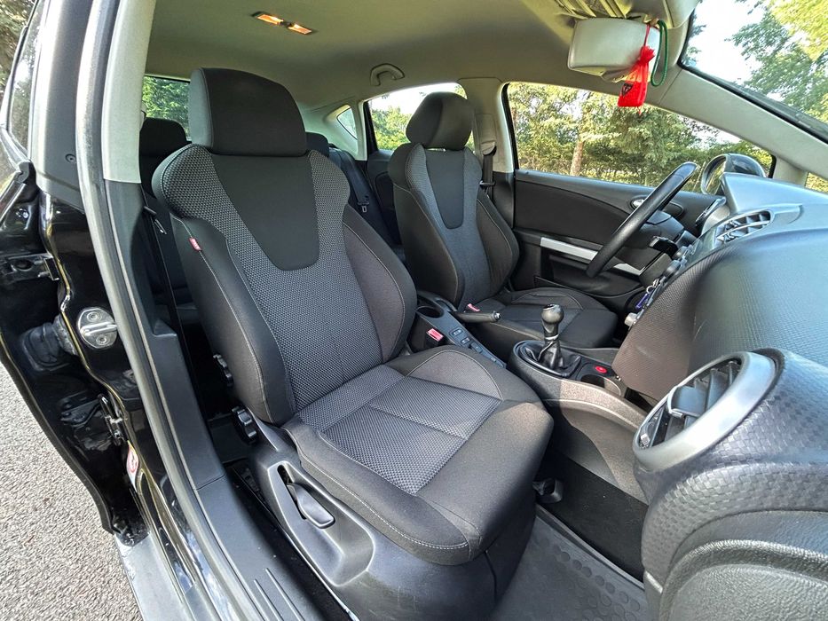 Seat Leon*2.0 TDI 140KM*Podgrzewane Fotele*Tempomat*Climatronic*