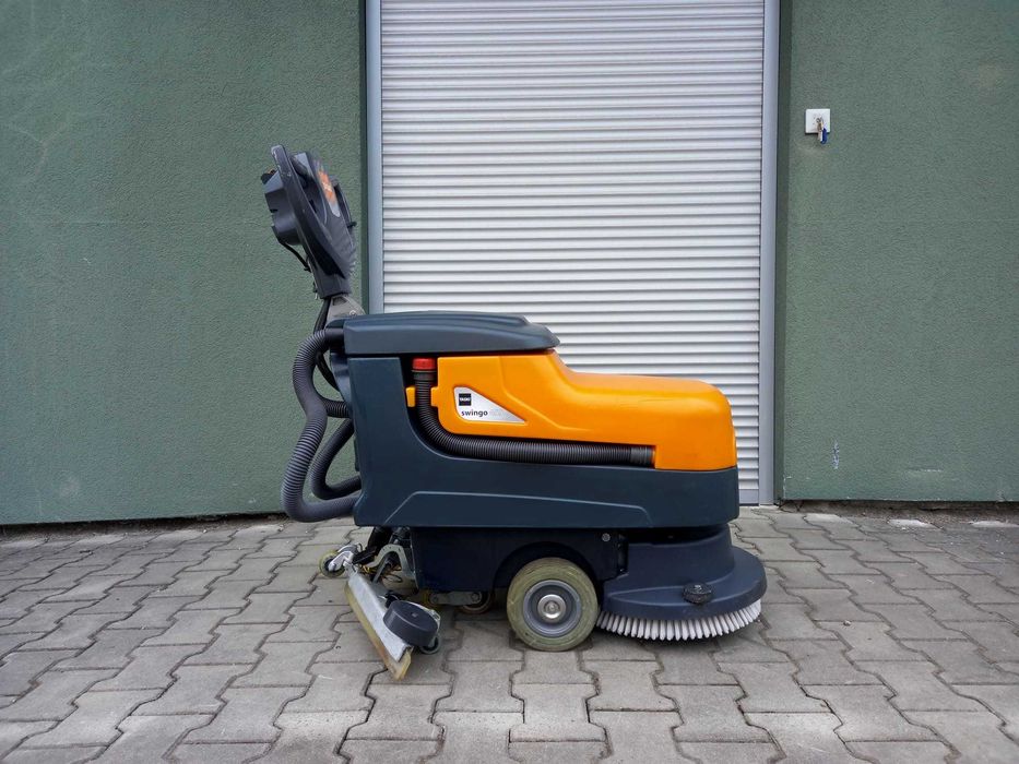 Zasilana sieciowo profesjonalna  szorowarka TASKI SWINGO CO 455 230V
