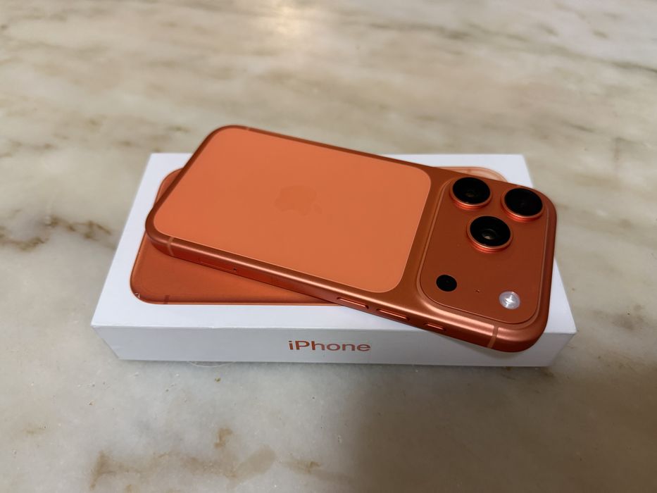 Apple iPhone 17 Pro 512gb Cosmic Orange