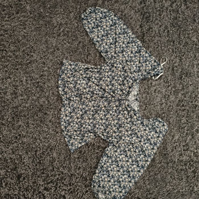 Niebieska wzorzysta bluzka 52/54 Bonprix