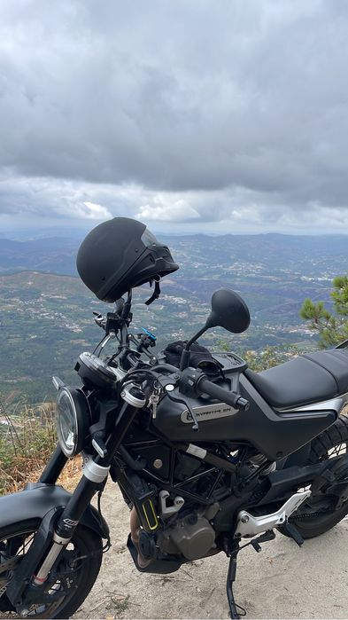 Husqvarna Svartpilen 125
