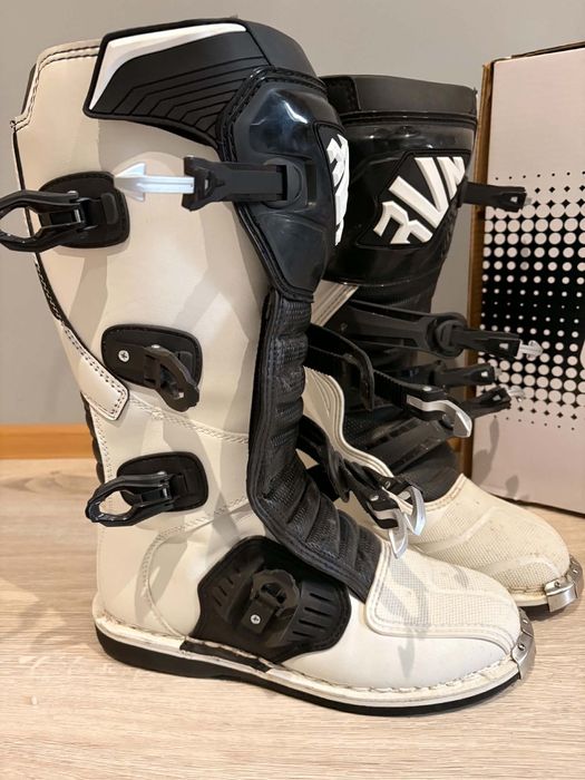 Buty cross Raven Trooper