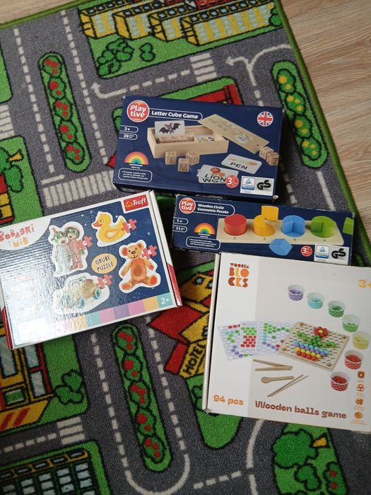 Drewniane zabawki.puzzle