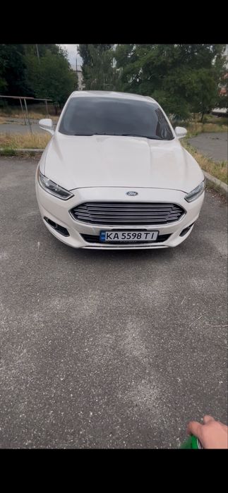 Ford Fusion розетка + гибрид + титаниум
