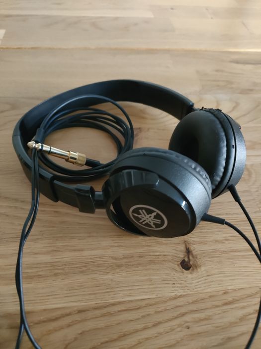 Teclado Yamaha PSR E272