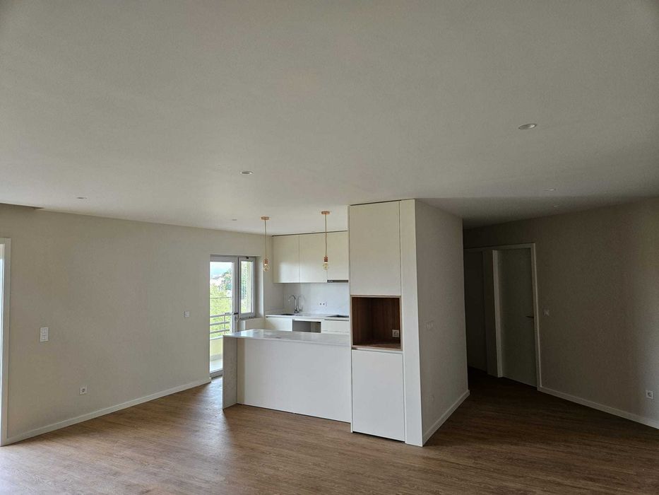 Vende_se T2 com garagem Vilar Andorinho