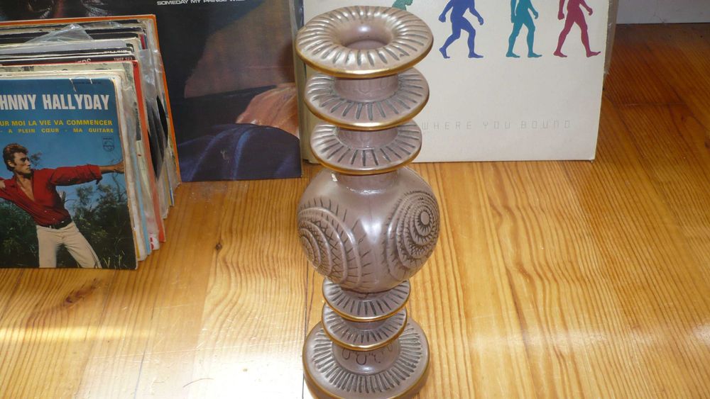 Candelabro Modernista Aleluia