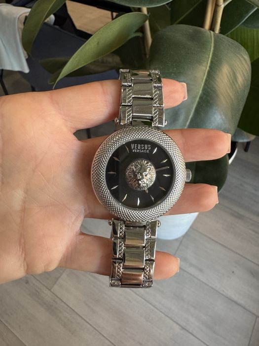 Годинник VERSACE versus оригинал
