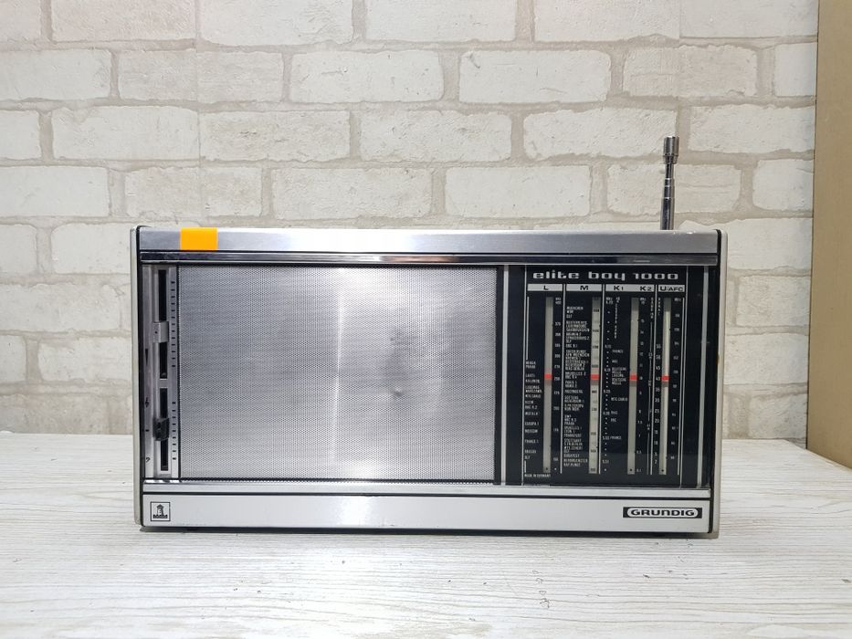 FM/AM радіо приймач Grundig Elite-Boy 1000 б/у з Німеччини