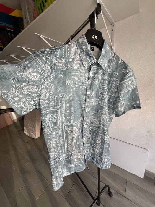 Vendo roupa de homem