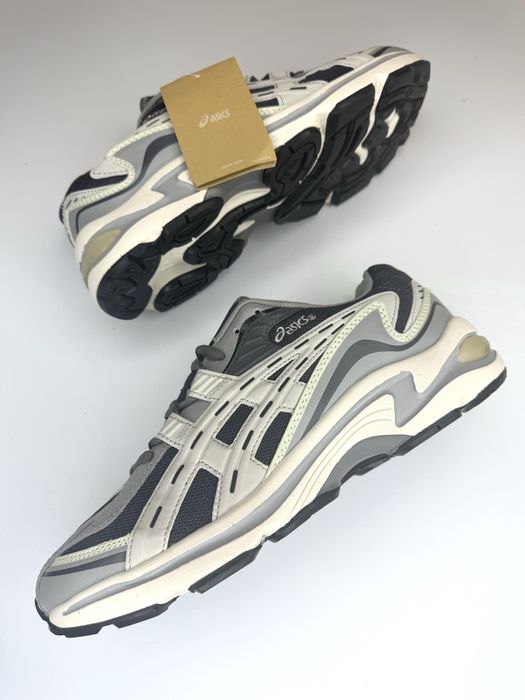 Кроссовки ASICs новые - 44 размер в наличии