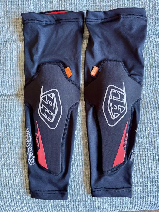 Cotovoleiras Troy Lee Speed Guard tamanho M/L - Novas