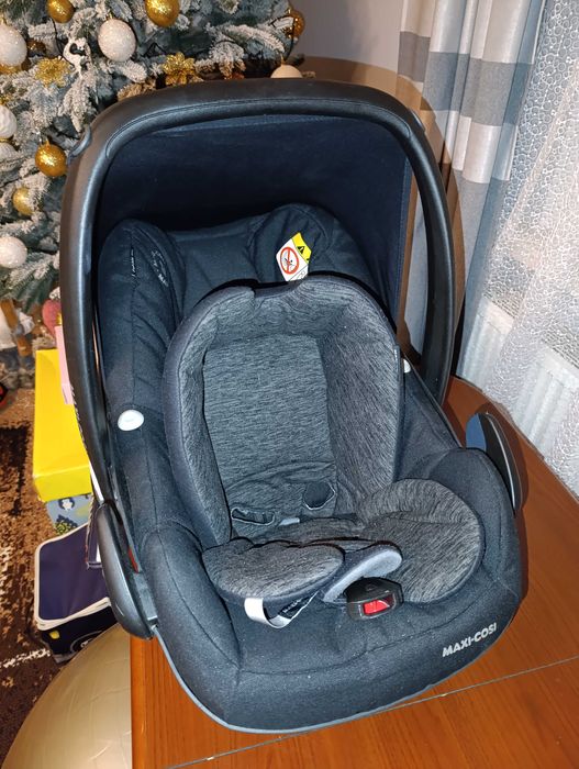 Автокрісло Maxi-Cosi  Відмінний стан