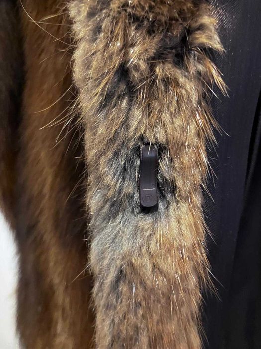 Luksusowy płaszcz damski z futra piżmaka – jak NOWY! Ręcznie szyty!