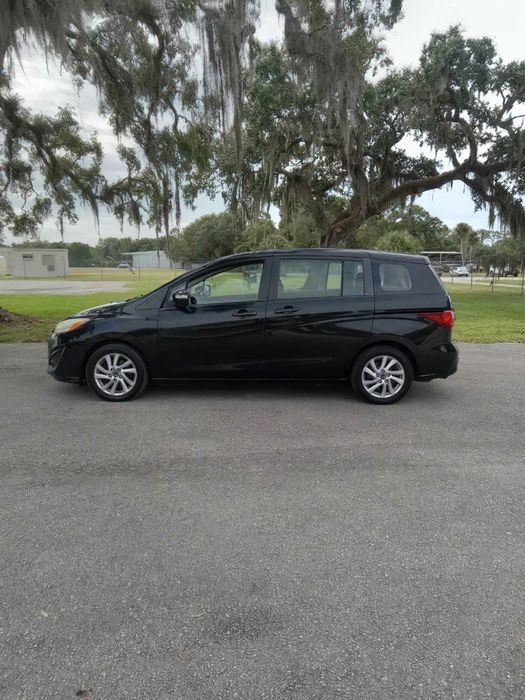 Mazda 5      2014
