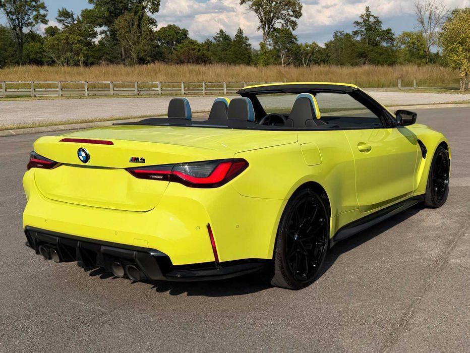 BMW M4 Competition      2022