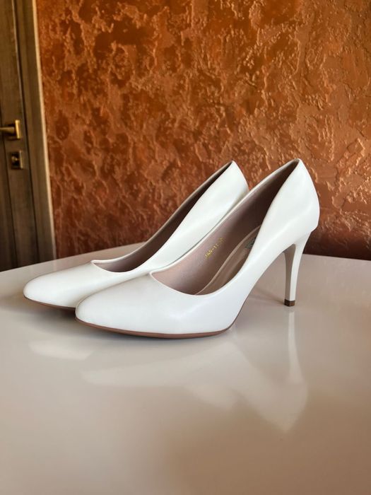 Туфлі весільні нові 38 розмір