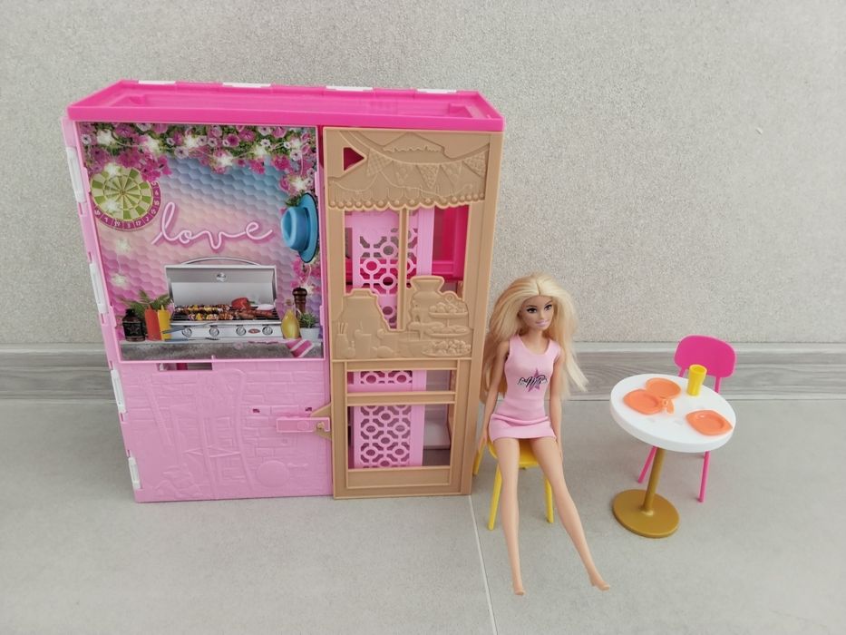 Ляльковий дім Barbie House