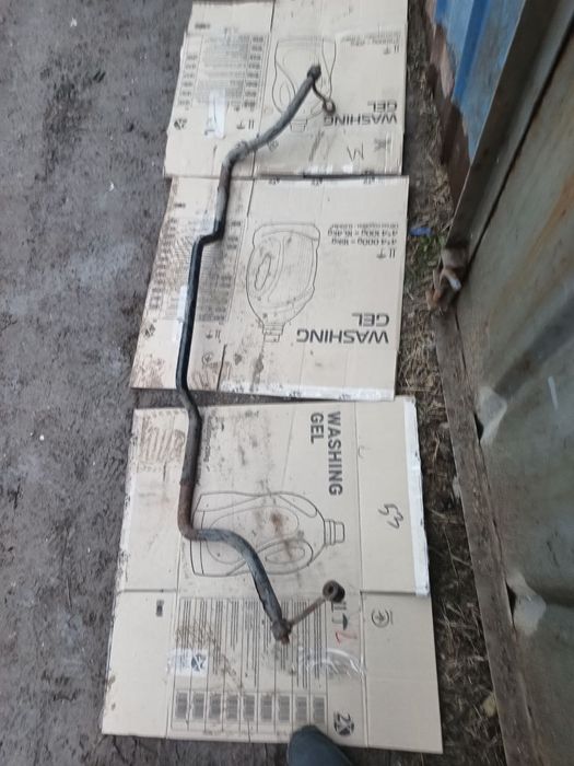 Продам фаркоп и другие запчасти .Цена 500 грн.