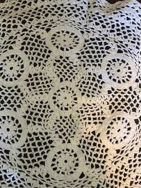 Naperon em renda antigo