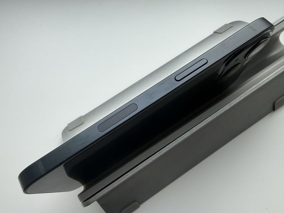 Apple iPhone 13 128gb Midnight Neverlock 100%
