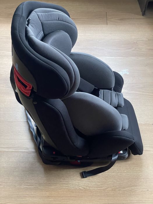 Продам дитяче автокрісло Carrello Quantum (0–36 кг)| сірого кольору