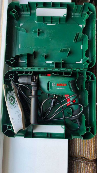 Дрель Bosch EasyImpact 600 (600W)