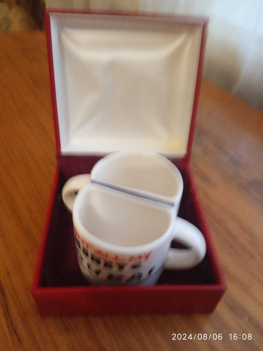 Сувенир  фарфор-вых кофейных чашек (Дубаи) оригинал