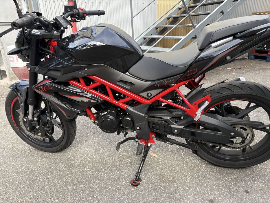 Benelli BN 125 – Apenas 4.660 km | Como Nova!