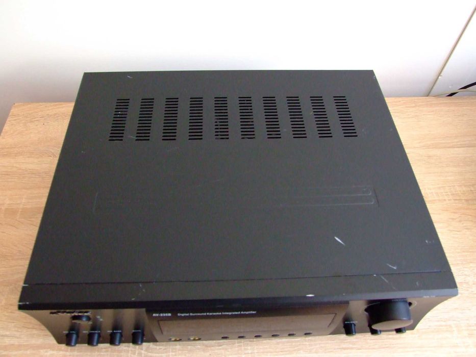 McVoice AV-235B       .