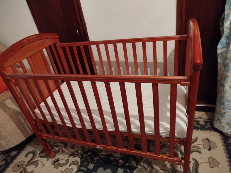 Cama madeira ...
